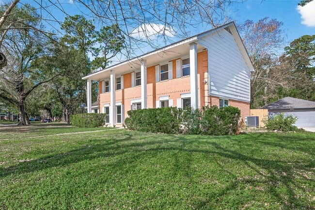 Building Photo - 6210 Rippling Hollow Dr