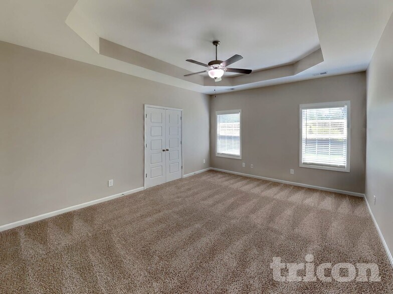 Building Photo - 733 W Coker Way