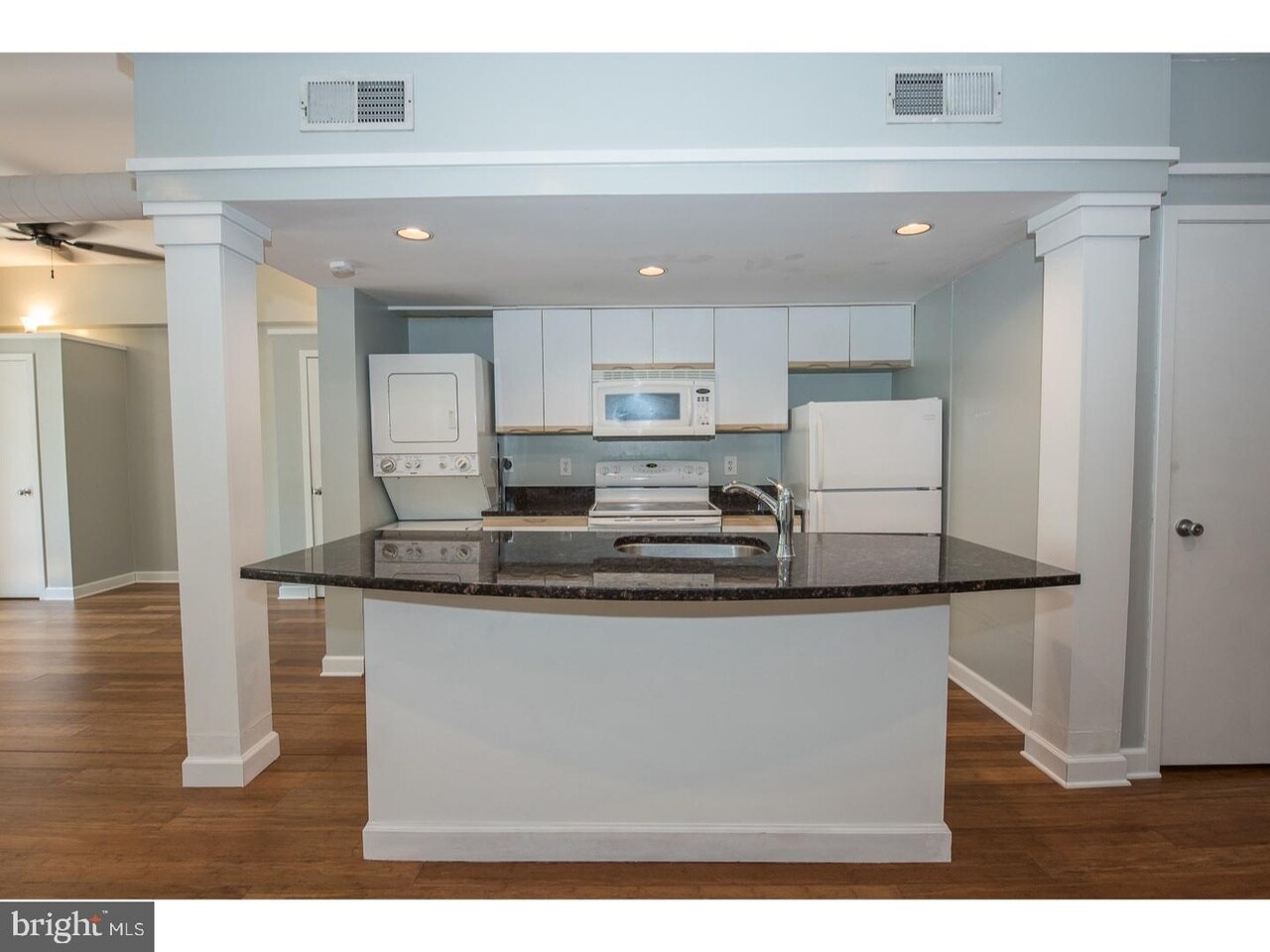 kitchen island - 2311 South St