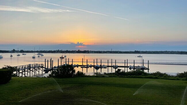 Building Photo - 157 Marine St