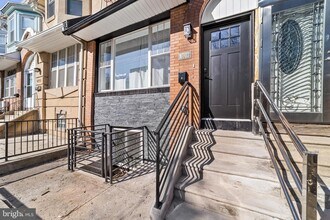 Building Photo - 4707 Sansom St