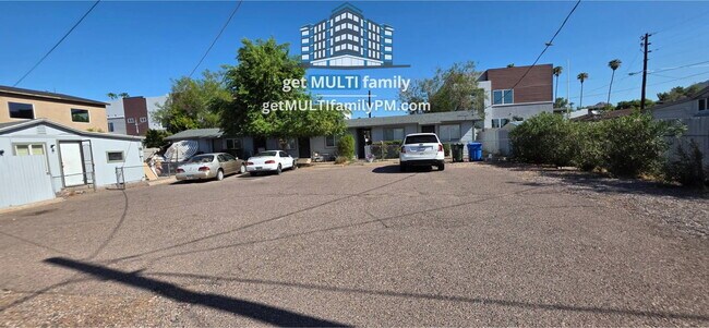 Building Photo - 3926 E Earll Dr