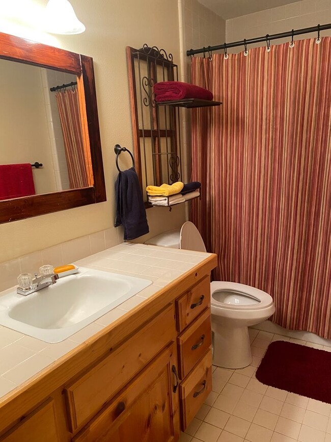 Building Photo - 578 W 5500 S