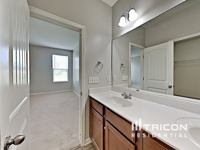 Building Photo - 3410 Wilhoit Ct
