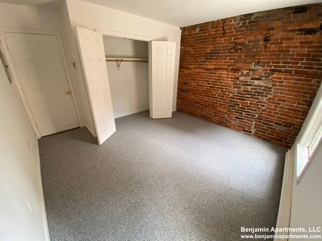 Building Photo - 1750 Washington St