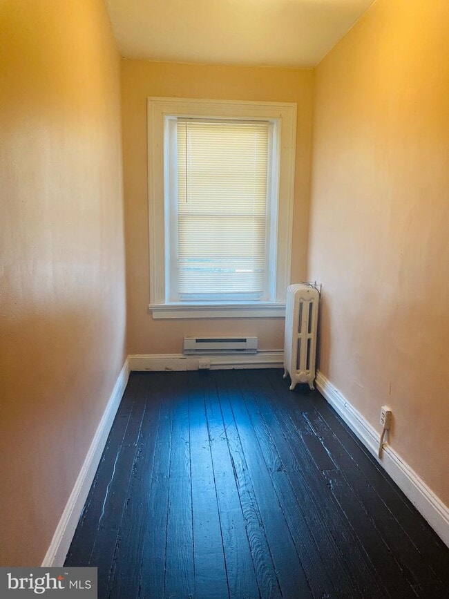 Building Photo - 810 N Calvert St