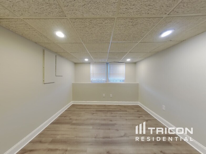 Building Photo - 7913 Jody Knoll Rd