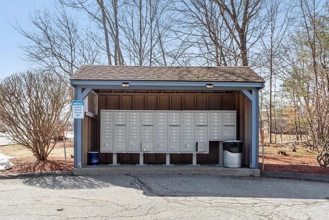 Building Photo - 9 Kennedy Dr