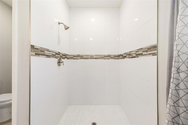 Building Photo - 5998 SW 154th Street Rd