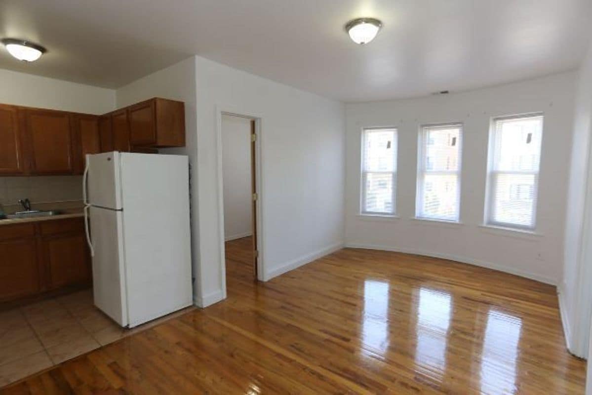 Building Photo - 4511 Malden St