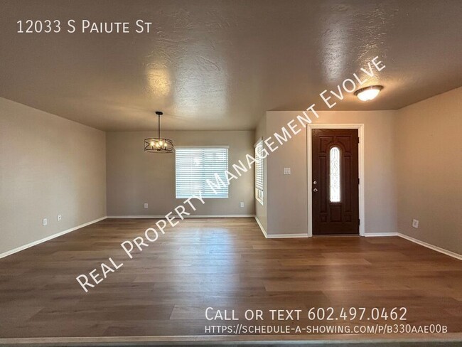 Building Photo - 12033 S Paiute St