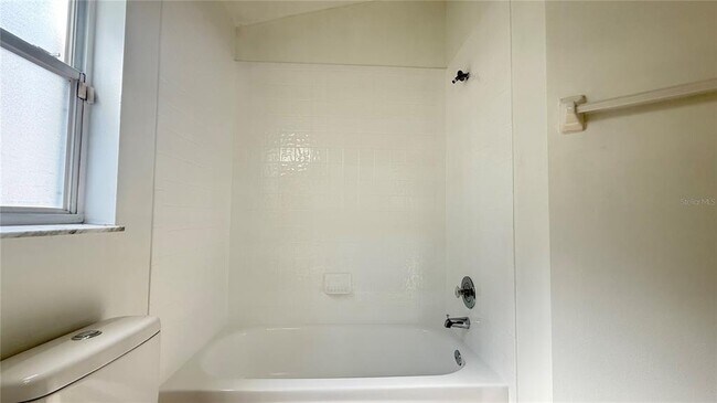 Building Photo - 13427 Heron Cove Dr