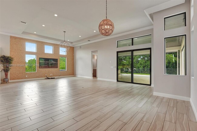 Building Photo - 17130 Magnolia Estates Dr