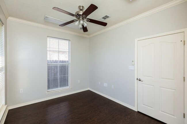 Building Photo - 6235 Gracemount Ln