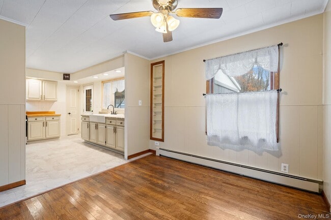 Building Photo - 7 Red Top Rd