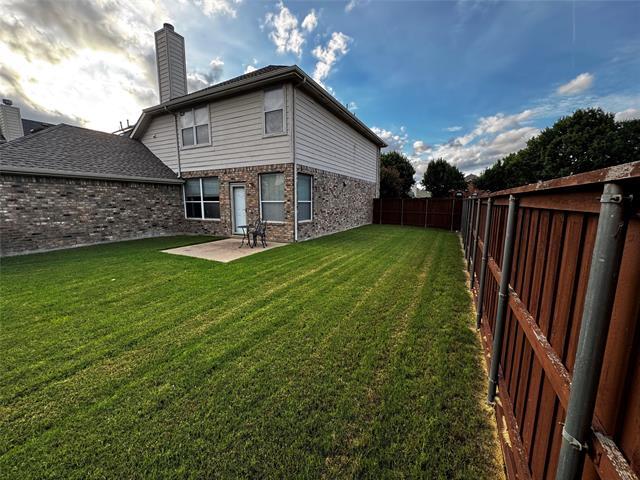 Building Photo - 4600 Palm Valley Dr
