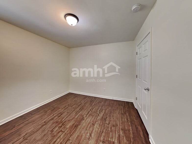 Building Photo - 3805 Hawk Tail Drive