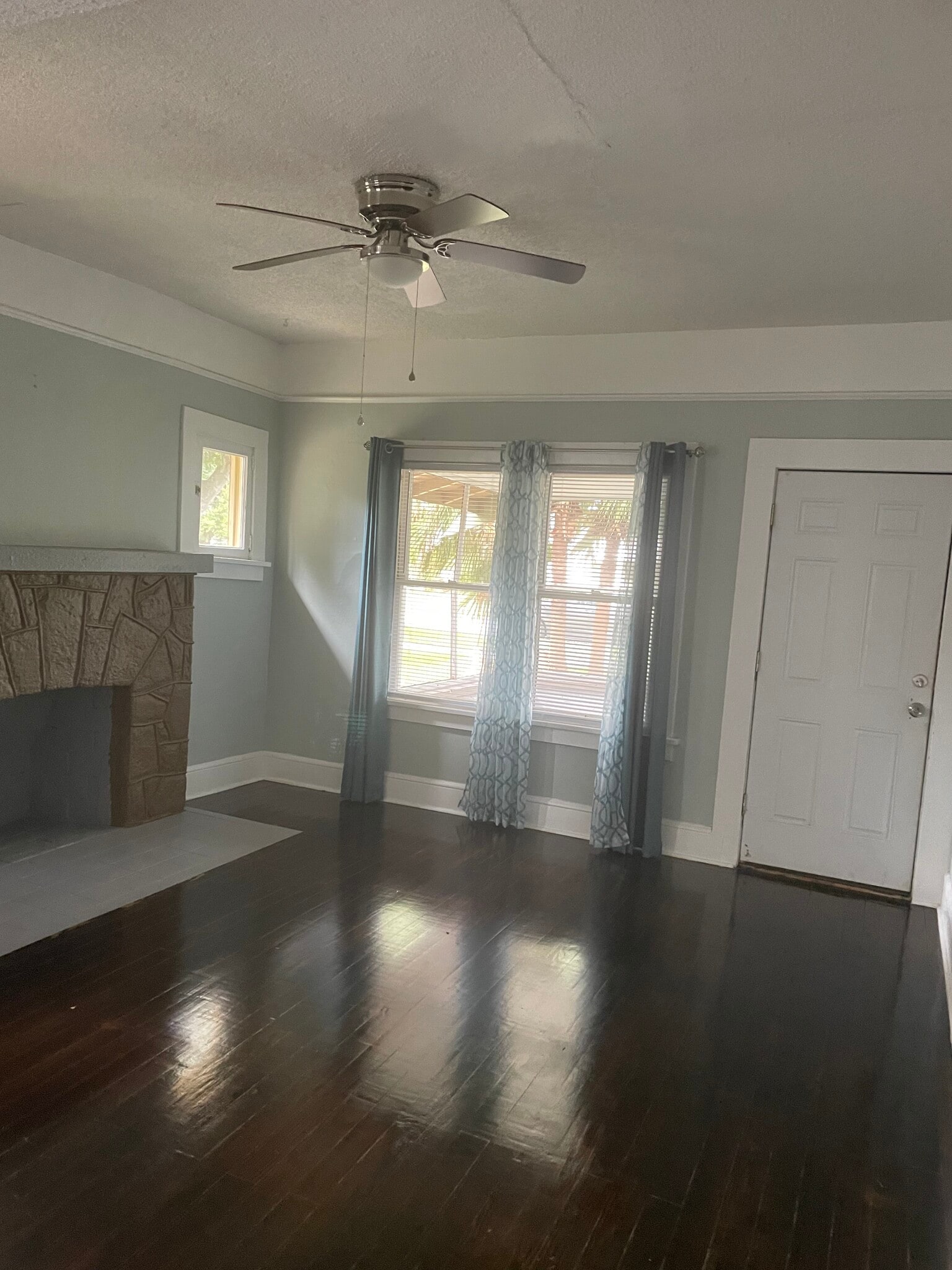 Building Photo - 2315 15TH AVE