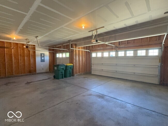 Building Photo - 1405 Sunbrook Ct