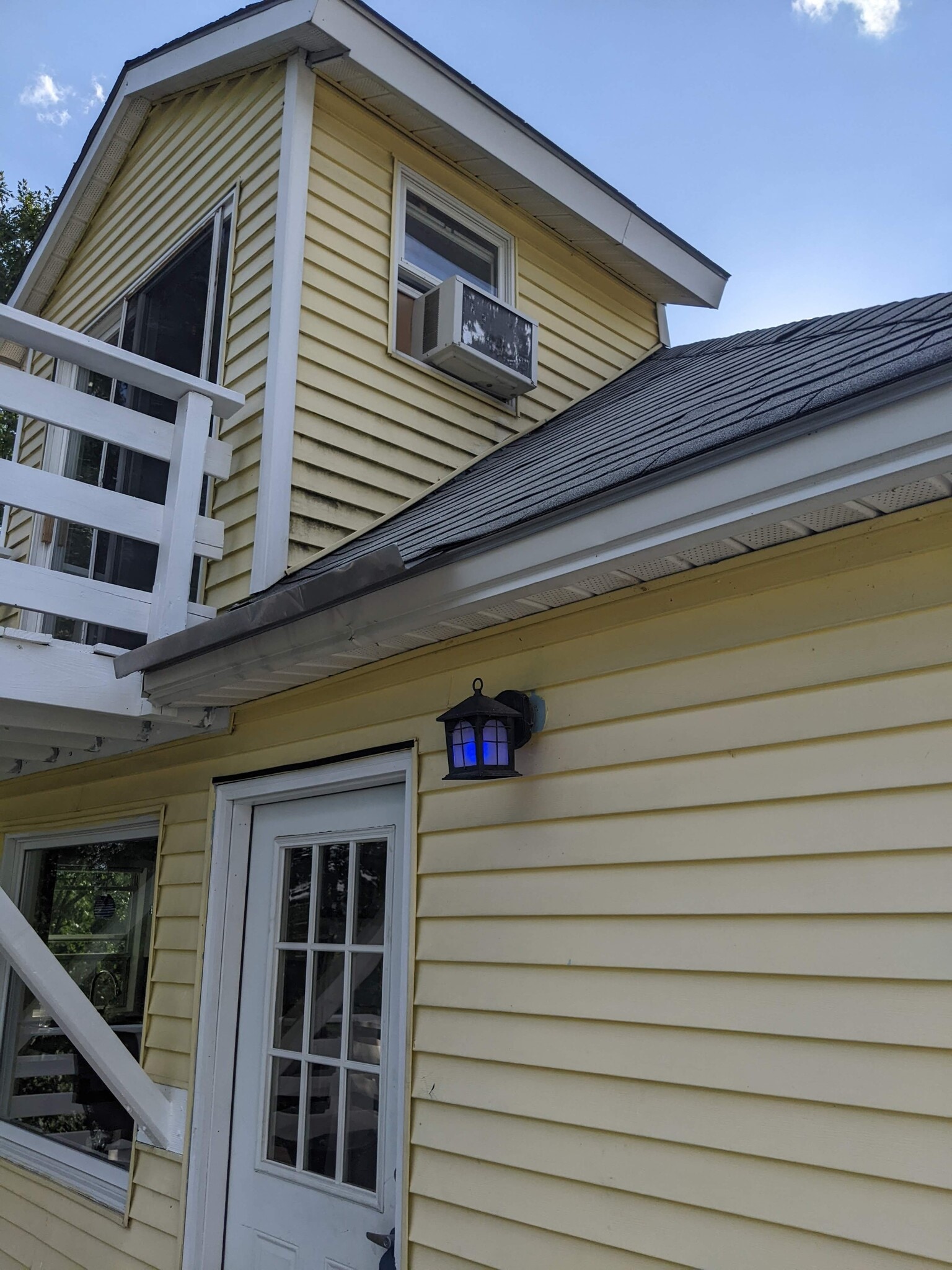 Building Photo - 163 Franklin St