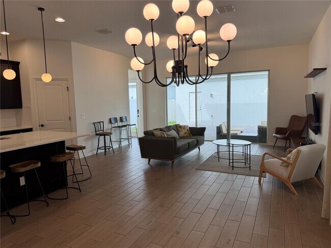 Building Photo - 16053 Micelli Dr