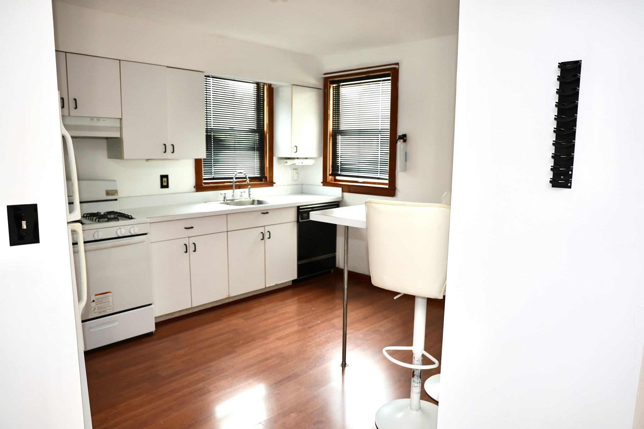 Kitchen - 821 Webster Pl