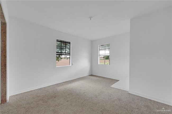 Building Photo - 810 Catarina St