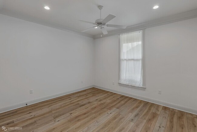 Building Photo - Gorgeous 3 bed 3 bath home for lease | Nor...