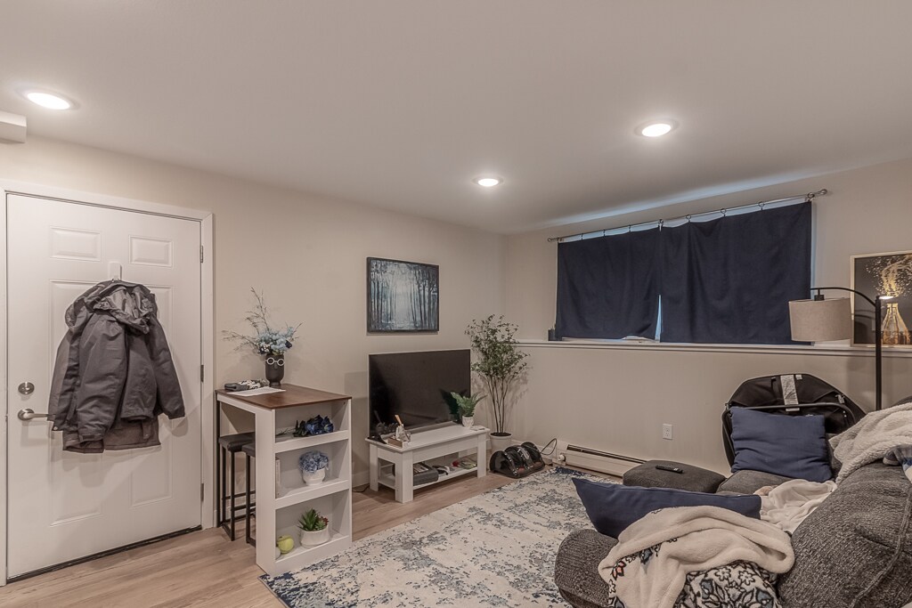 Building Photo - 157 E Welcome Ave