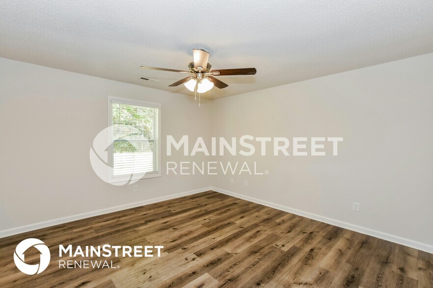 Building Photo - 29772 Creekwood Rd