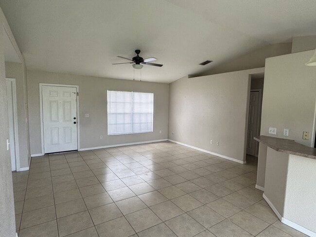 Building Photo - 683 Sagamore Dr