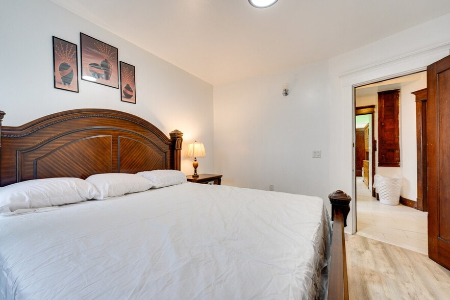 Building Photo - 184 Butler Ave