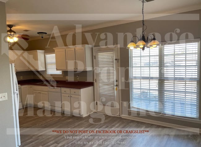 Building Photo - 2520 Zoysia Ln