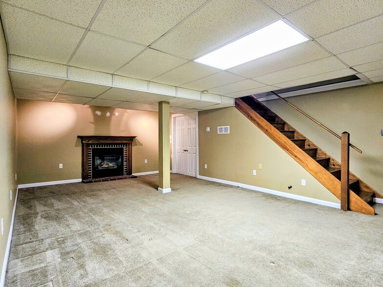 Building Photo - 91 Sunrise Cir