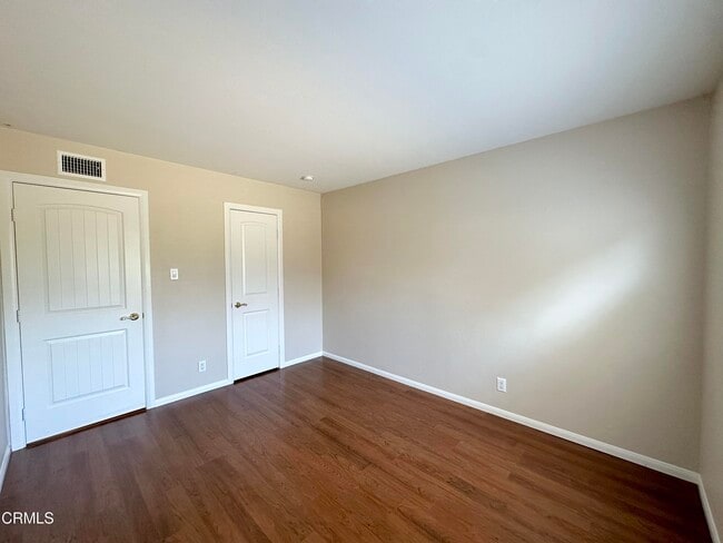 Building Photo - 36 La Verne Ave