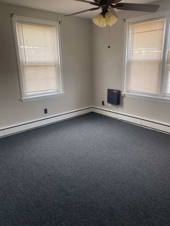 Building Photo - 5817 Keystone St