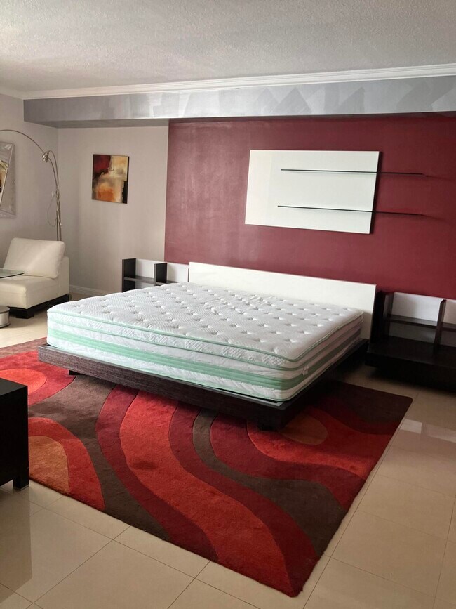 Building Photo - 3370 Hidden Bay Dr