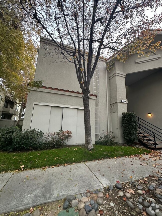 Building Photo - Gated West Lancaster Condo close to A V Co...