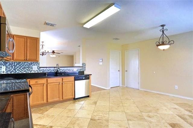 Building Photo - 1724 Honey Creek Ln
