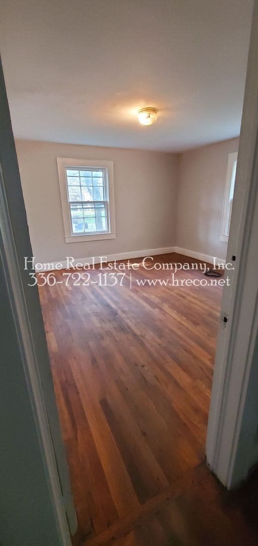 Building Photo - 310 Forty-Foot St