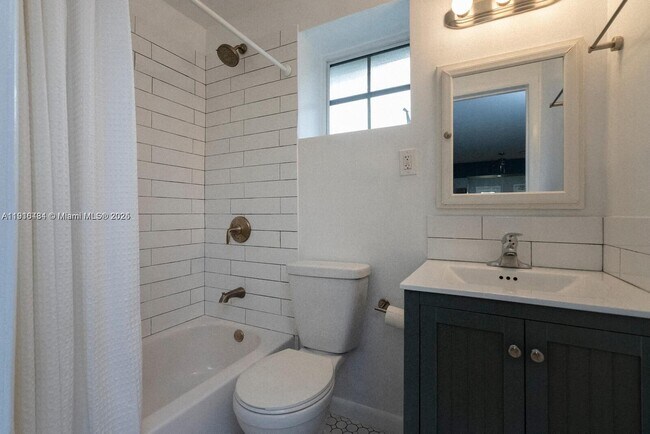 Building Photo - 6580 Santona St