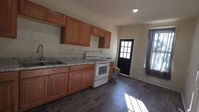 Building Photo - 33-35 Washington Street