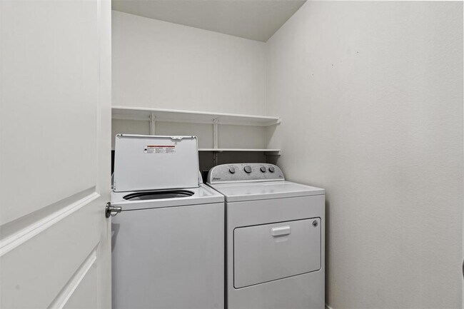 Building Photo - 206 Paint Creek Ln