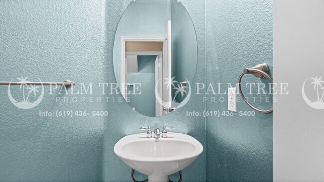 Building Photo - 1811 Greenfield Dr