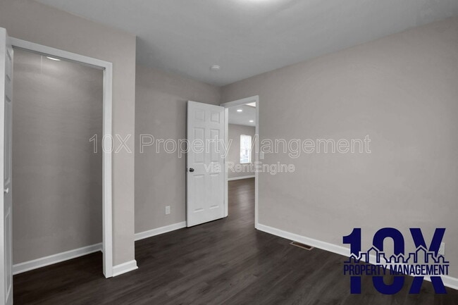 Building Photo - 2453 McGuffey Rd