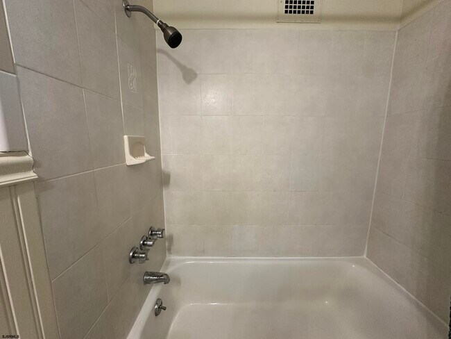 Building Photo - 2834 Atlantic Ave