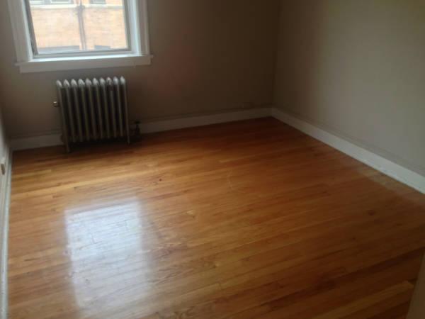 Building Photo - 1 bedroom in CHICAGO IL 60626