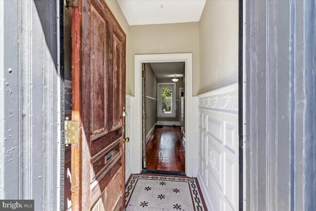 Building Photo - 138 Rector St