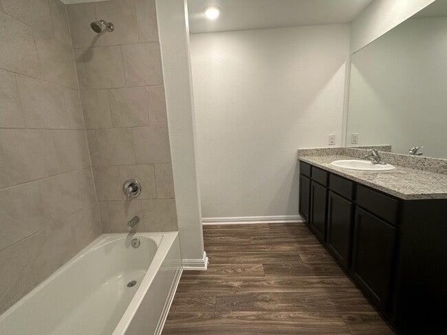 Building Photo - 18300 Speculator Ln