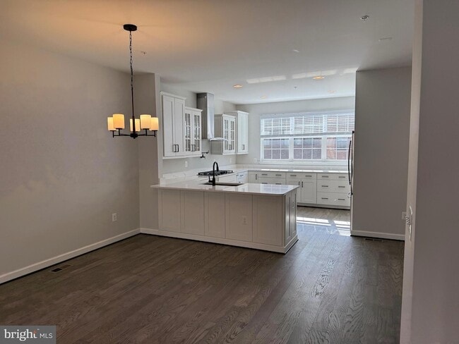 Building Photo - 620 Leigh Wy.